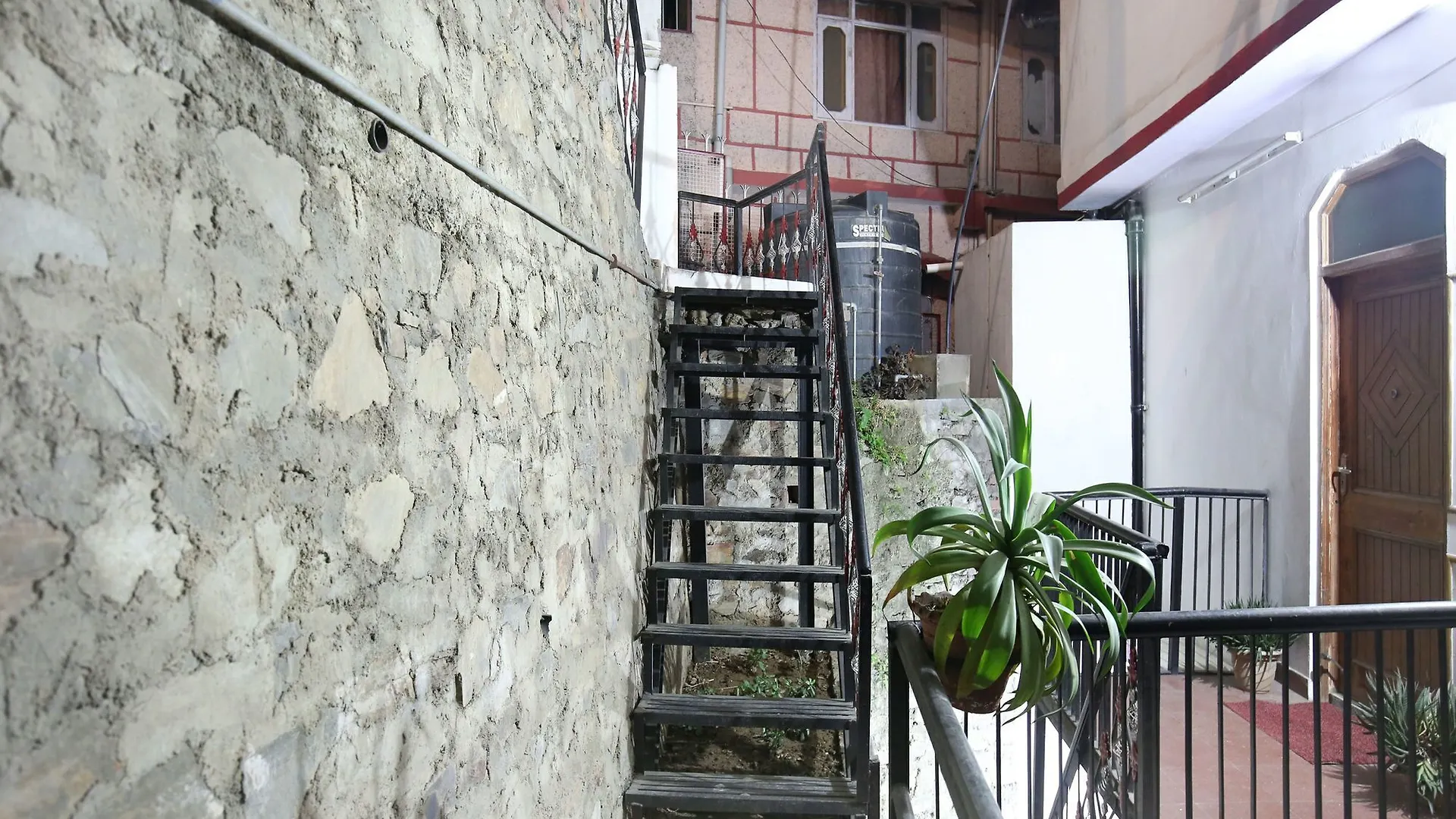 Hotel Oyo 12241 Home 2Rk Shoghi Shimla